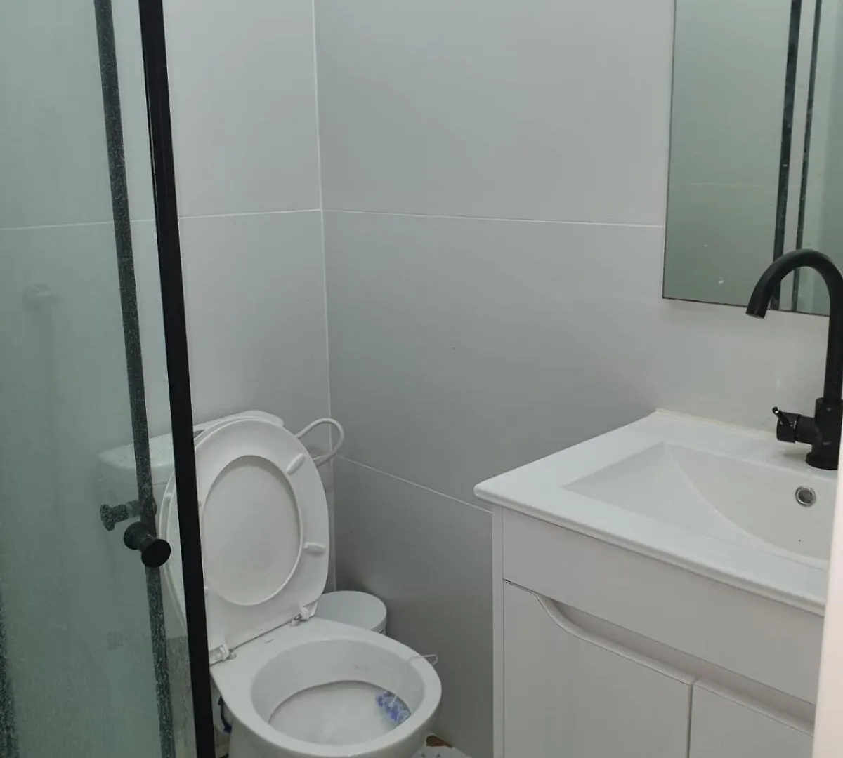 Stylish Apartment With Furniture Haifa 0*,