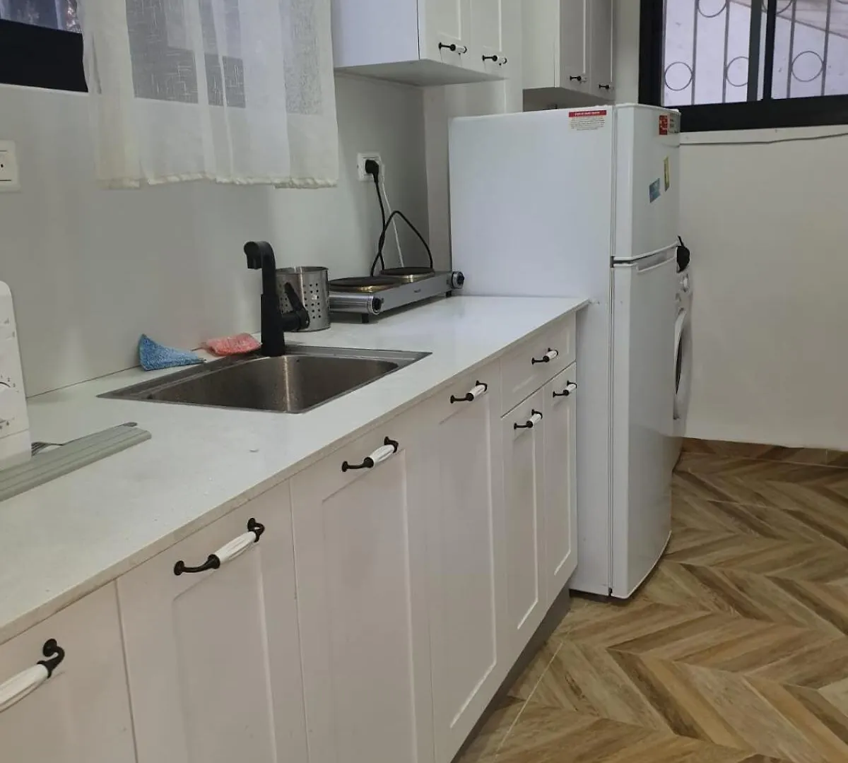 Stylish Apartment With Furniture Haifa Izrael